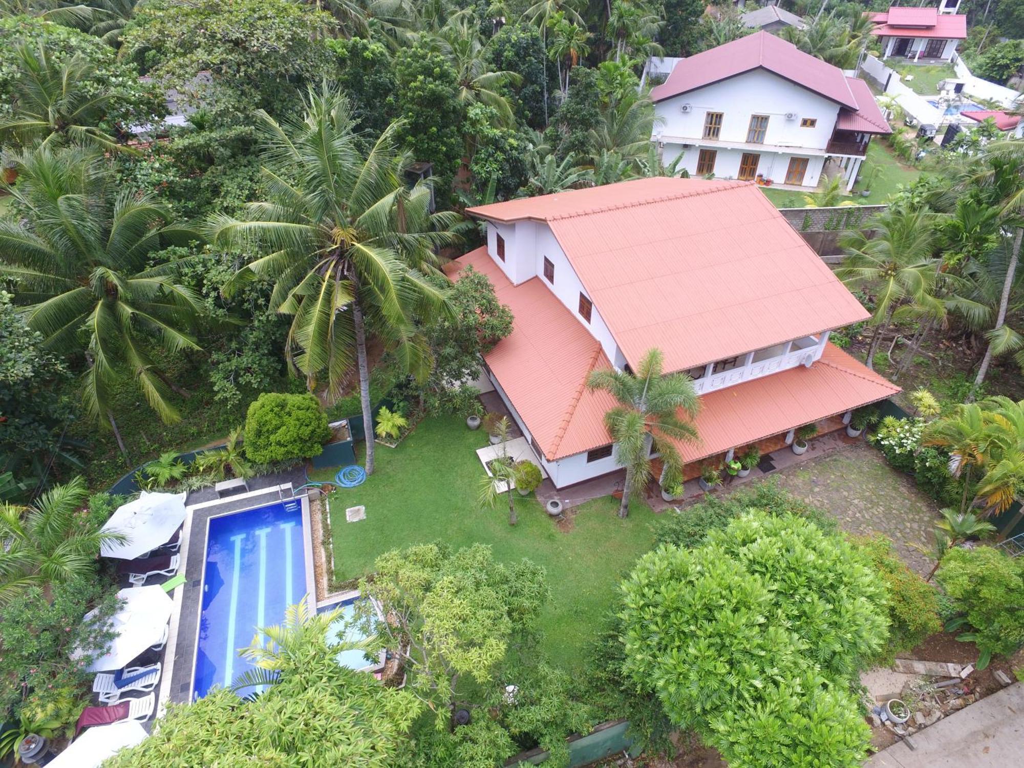 Hikka Villa Hikkaduwa Exterior photo